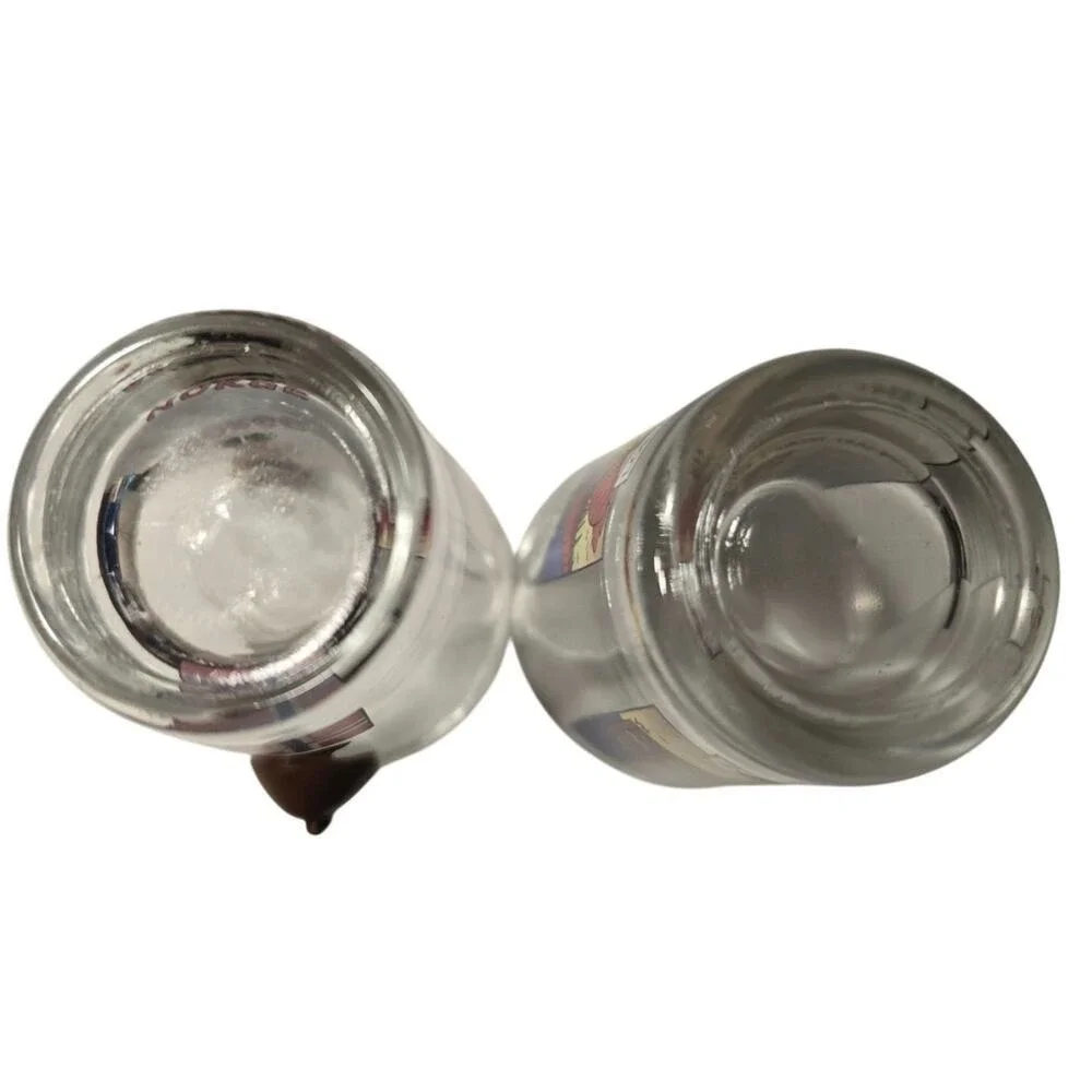 Set of 2 funny Tourist‎ Souvenir Shot Glasses